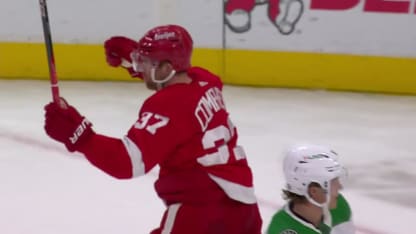 Compher réduit l'écart à un but tard en 3e