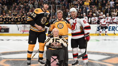 Orr, Schmidt honored by Bruins