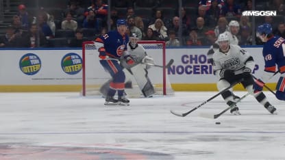 LAK@NYI: Heineman scores goal against Darcy Kuemper