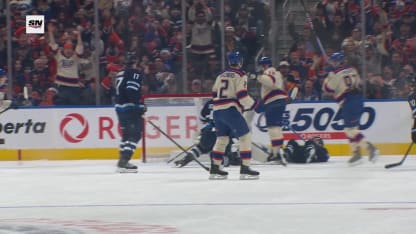 Bouchard extends lead with big PPG