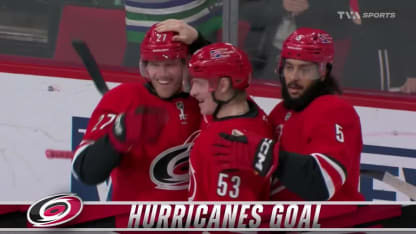 Ehlers complète le tour du chapeau