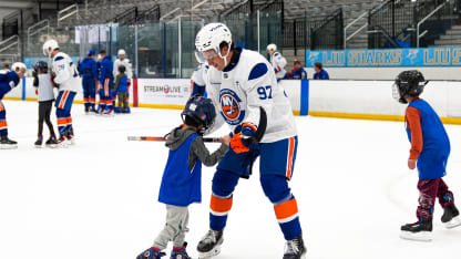 PHOTOS: Isles Prospects Skate With Kids From Special Olympics New York