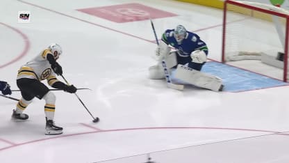 Zacha creuse l'écart en 2e période