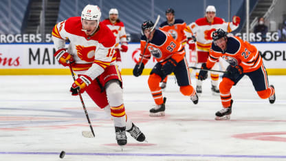 20210402_flames_oilers_tkachuk