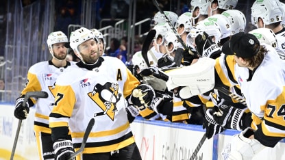 Une 1100e aide pour Crosby sur le but de Rust