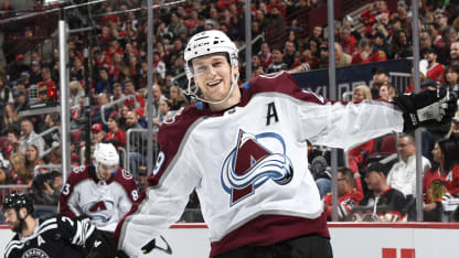 Nathan MacKinnon Smile Celebrate Goal Chicago Blackhawks 29 November 2019