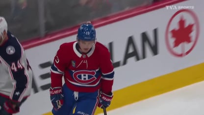 CBJ@MTL: Caufield marque un but en A.N. contre Jet Greaves