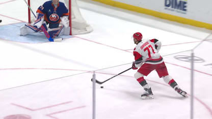 Jankowski grabs the lead