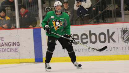 Brian-Dumoulin-Pittsburgh-Penguins-broken-jaw-green-jersey-face-shield-practice