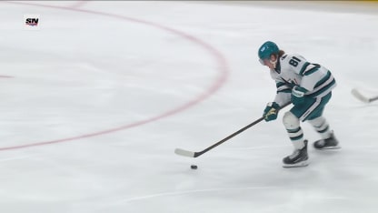 Gaudette sort les mains devant Ingram