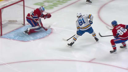 Holloway lifts in sweet backhand