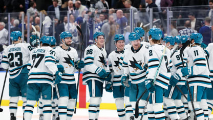 San Jose Sharks sorprendieron a Toronto Maple Leafs con remontada en Toronto