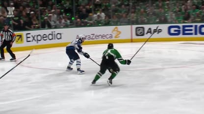 WPG@DAL: Oettinger with a great save against Kyle Connor