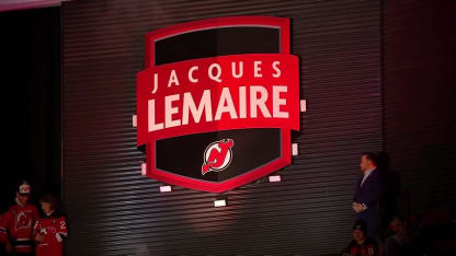 Lemaire immortalisé sur l’anneau d’honneur des Devils