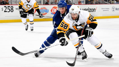 kris-letang-vs-TOR-sidekick