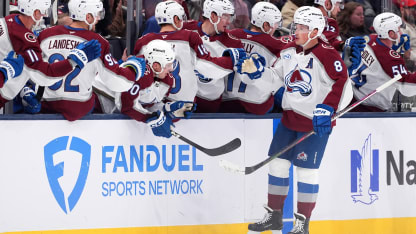 Makar oslávil 400. zápas gólom a prihrávkou 