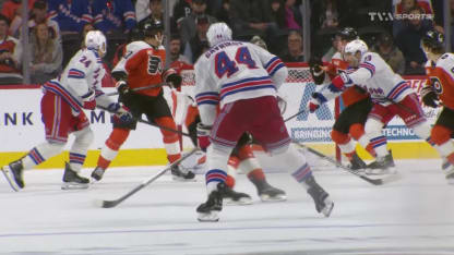 NYR@PHI: Gavrikov marque un but contre Dan Vladar
