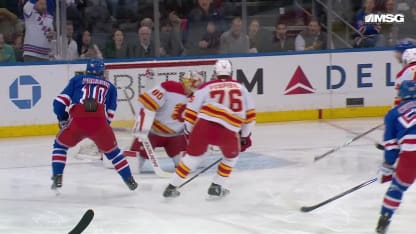 Panarin lance les Rangers en avant