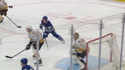 BOS@TOR: Robertson scores PPG against Jeremy Swayman