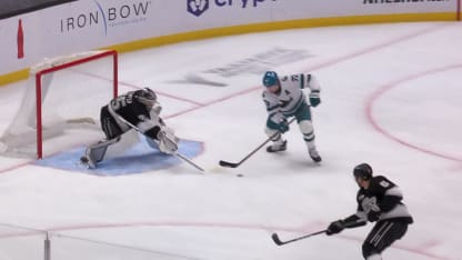 SJS@LAK: Kuemper with a great save against Tyler Toffoli