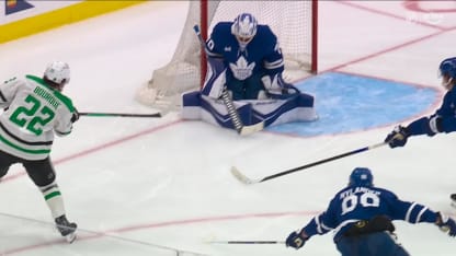 Un premier tour du chapeau pour Bourque