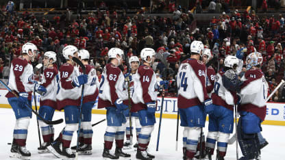 Colorado Avalanche blanquea a Chicago y suma novena Victoria
