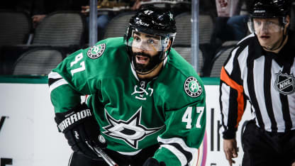 Oduya001_LAK_DAL_10.20.16