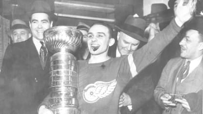 1937_Detroit_Red_Wings
