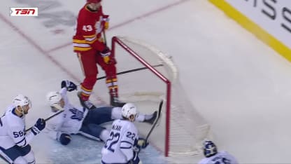 TOR@CGY: Woll with a great save against Adam Klapka