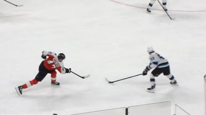 UTA@PHI: Vanecek with a great save against Bobby Brink