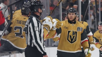 Karlsson snaps one home