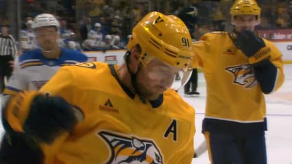 STL@NSH: Stamkos scores goal against Jordan Binnington
