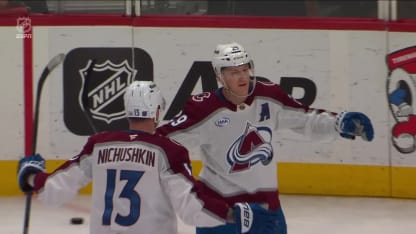 MacKinnon's 40th goal