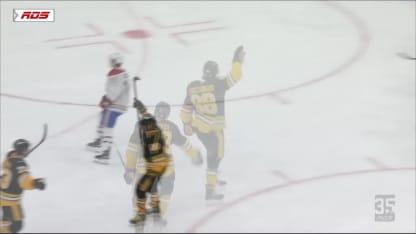 Pastrnak marque à son 700e match