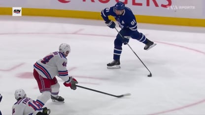 Un tir parfait de Tavares