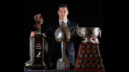 Crosby_2014_NHL_Awards_Lindsay_Hart_Ross