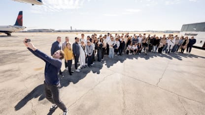 Nashville Predators Moms Trip, Ozzy Wiesblatt's Selfie