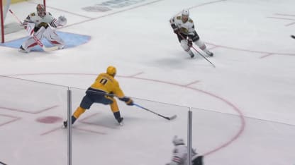 CHI@NSH: Forsberg scores goal against Spencer Knight