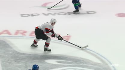 OTT@VAN: Tkachuk (OTT) marque un but dans un filet désert