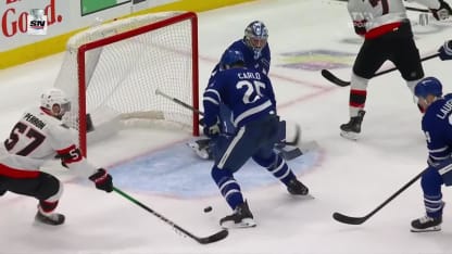 Tkachuk marque un but chanceux en A.N.