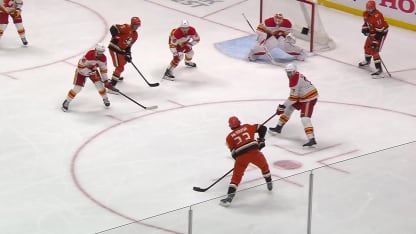 CGY@ANA: McTavish scores PPG against Devin Cooley