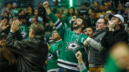 Fans002_BUfvsDAL_1.27.17