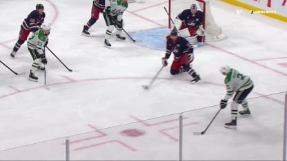 DAL@WPG: Robertson scores PPG against Eric Comrie