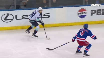 Tolvanen bien servi par Gaudreau