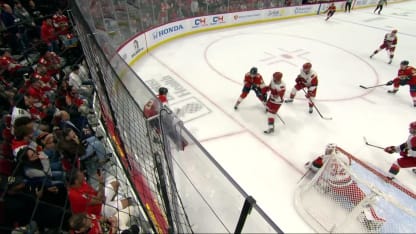 CAR@FLA: Reinhart scores goal against Brandon Bussi