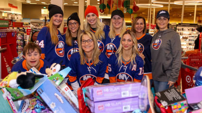 Islanders Wives and Girlfriends Toy Shopping