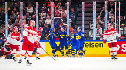 Planenlig seger över Danmark för Tre Kronor Nylander poäng