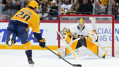 Silovs stretches to rob Barron