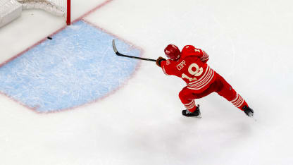 MTL@DET: Copp scores empty-net goal