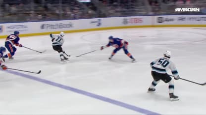 UTA@NYI: Guenther a inscrit un tour du chapeau contre les Mammoth